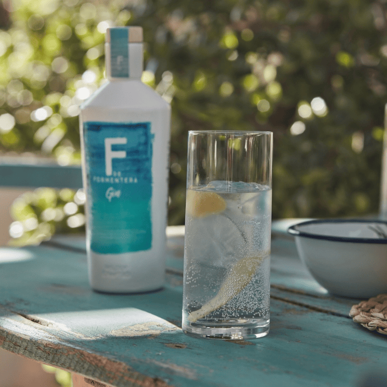Ginebra F de Formentera, botella de 70 cl