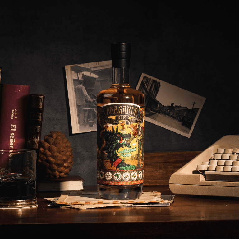Ginebra Barrel Aged de Vánagandr DestileRías, botella de 70 cl