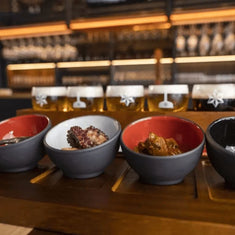 Visita guiada MEGA con tiraje de cerveza y maridaje de conservas