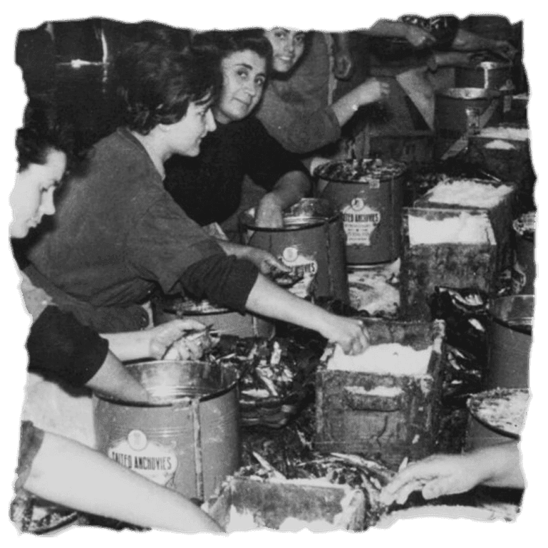 mujeres trabajadoras de la fábrica del grupo Consorcio