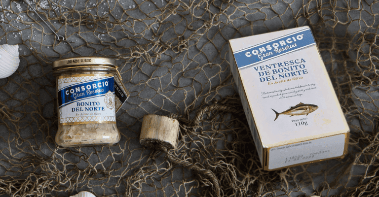 productos de Consorcio sobre una red de pesca