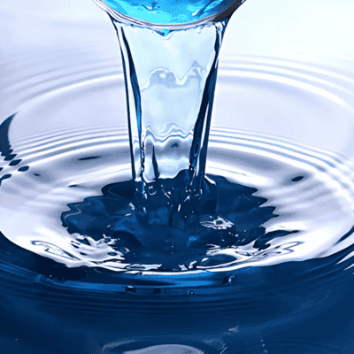 un chorro de agua mineral Fontarel