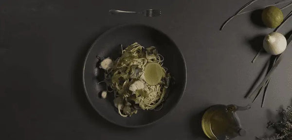 Receta de wok de noodles, champiñón, pulpo, cilantro y lima ¡Sabor en cada bocado!