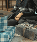 Ideas de regalos para padres que «no quieren nada» (SPOILER: estos sí los quieren, aunque no lo digan)