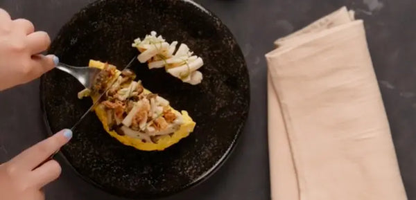 Receta de Tortilla de Navajas, Setas y Ajetes