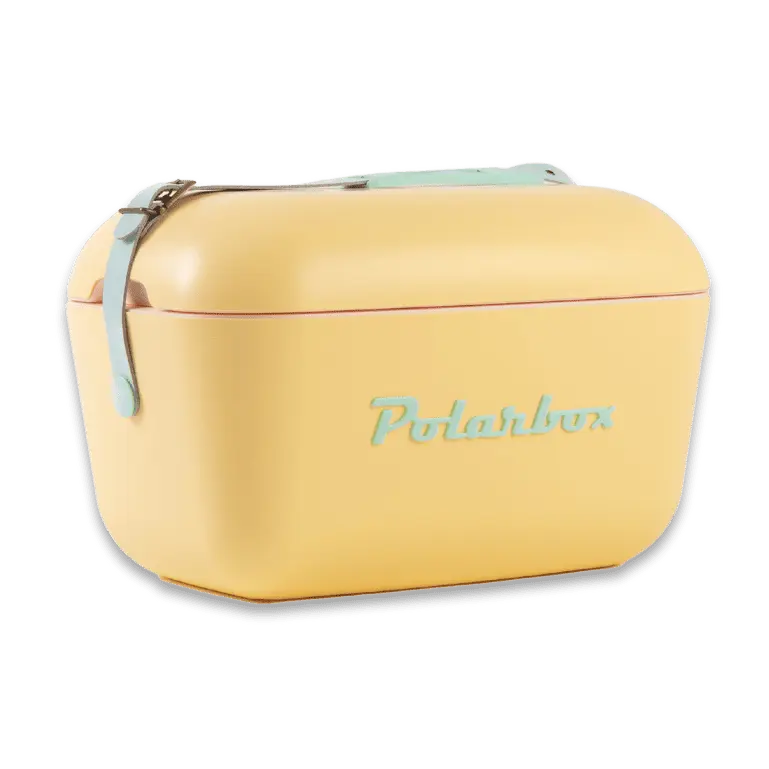 La nevera Polarbox amarilla de 20 litros combina un diseño retro-vintage con una asa de piel, manteniendo tus bebidas frías durante 24 horas.