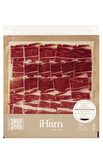un jamón de bellota 100% ibérico de iHam, sobre de 100 g, cortado a mano destaca por su textura suave y su sabor inconfundible