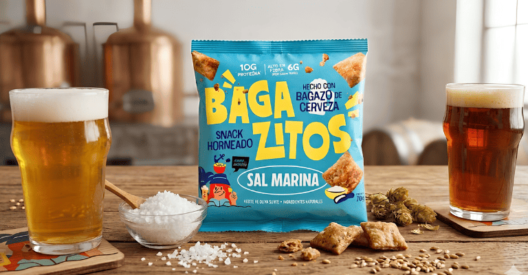 bolsa de Bagazitos con cervezas, un aperitivo hecho del bagazo de la cerveza en snacks artesanos, saludables y sostenibles que sorprenden por su crujido único y su compromiso con la economía circular y combina bien con cualquier cerveza.