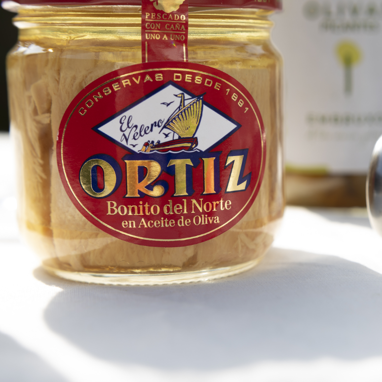 Bonito del norte en aceite de oliva de conservas Ortiz, tarro de 270 g