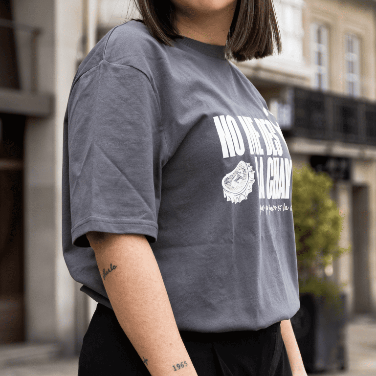 Camiseta Estrella Galicia edición “No me des la chapa”