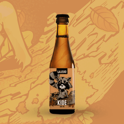 Botella de Laugar Kide, una refrescante DDH IPA de seis grados que potencia al máximo los aromas cítricos y tropicales gracias a su técnica de doble dry hop.