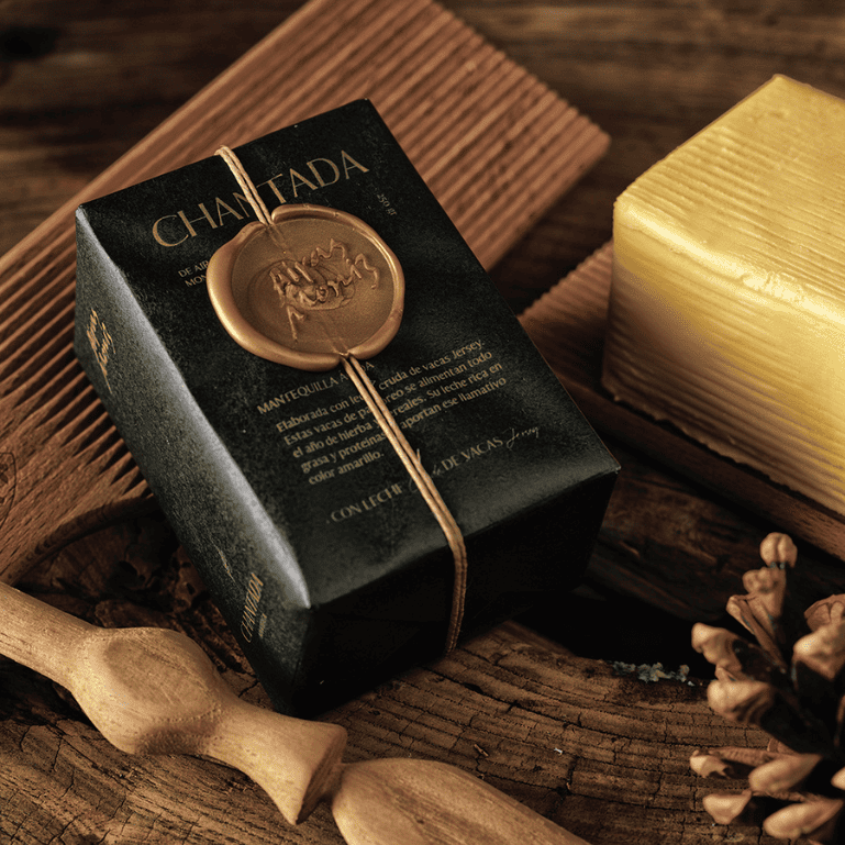 Pack queso de vaca Savel, mantequilla y ventresca de bonito en mantequilla de Airas Moniz