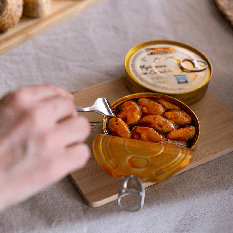 Mejillones en escabeche de Los Peperetes, lata de 10-12 piezas medianas