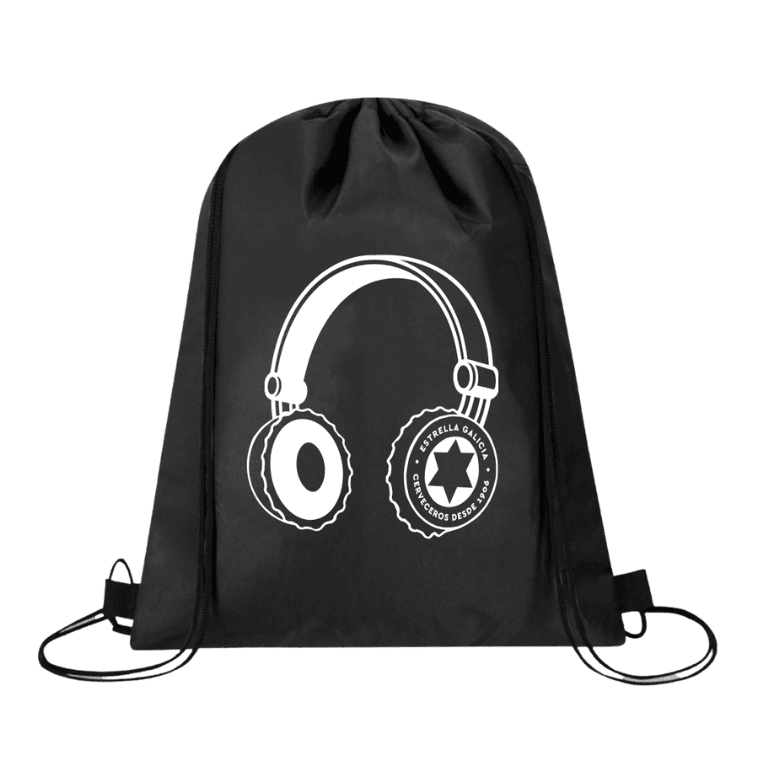 Una mochila nevera de Estrella Galicia de 4 litros con el interior de aluminio que va perfecta para colgarte a la espalda y mantener las cosas frescas.