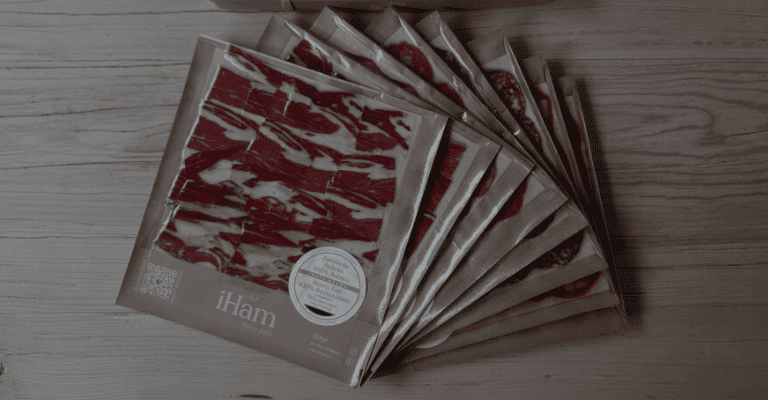 un pack jamonistas con 4 sobres de Jamón de Bellota 100% Ibérico + 6 sobres de nuestros embutidos iHam