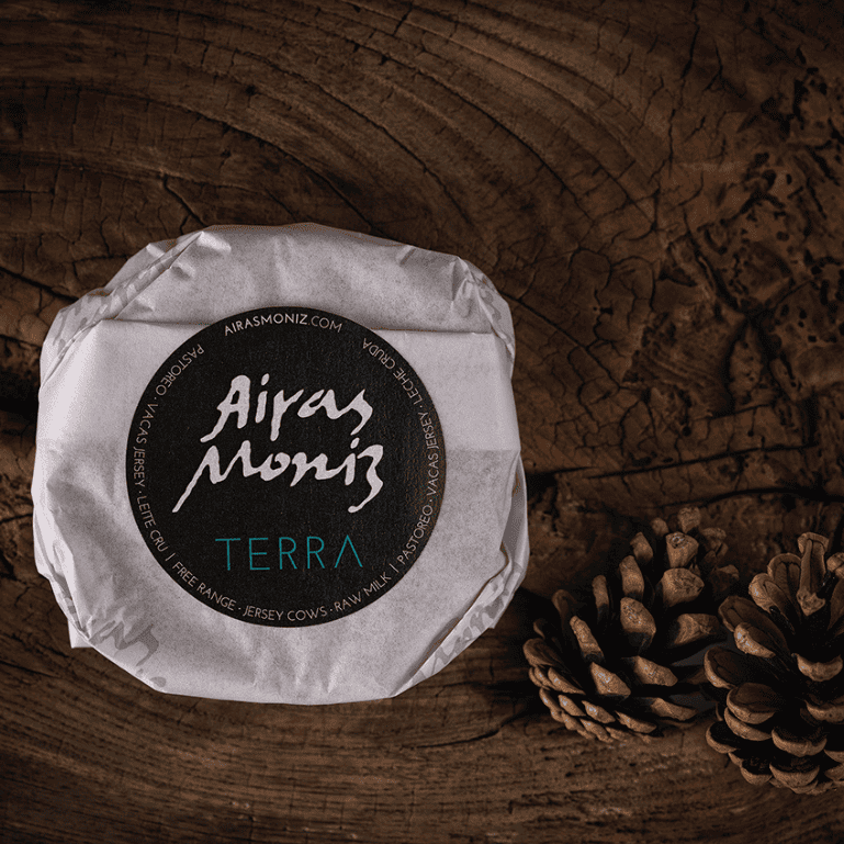 Pack de quesos y mantequilla de Airas Moniz