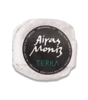 Pack de quesos y mantequilla de Airas Moniz