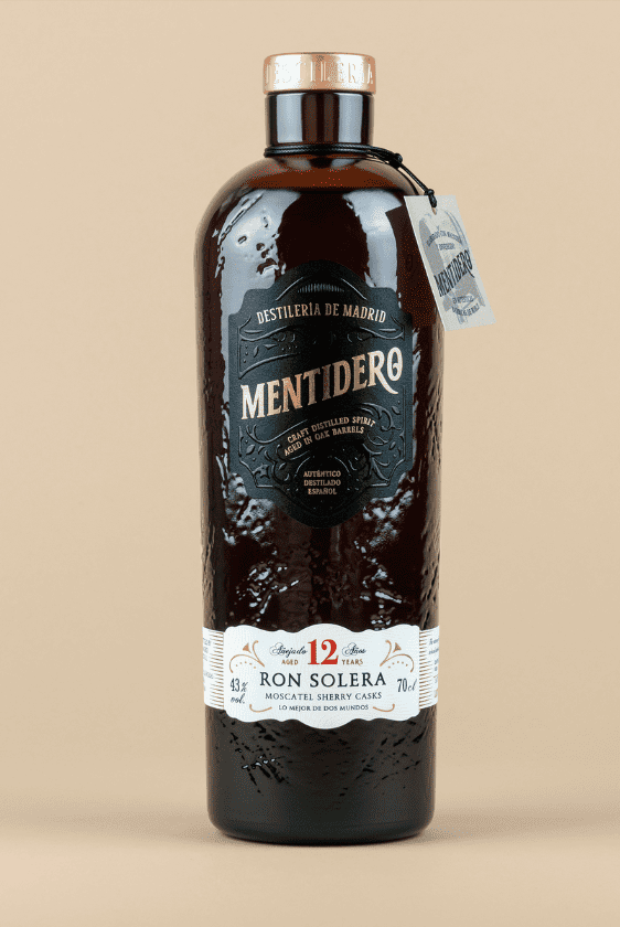 Ron Mentidero Solera caja regalo 12 años con 2 vasos de Destilería de Madrid