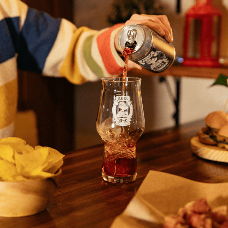 Sidra mora de Maeloc, pack 12 latas de 33 cl