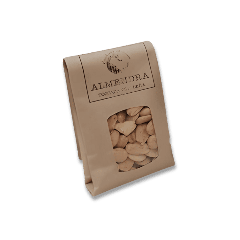 un paquete de almendras tostadas de Cacahuetes Artesanos ideal como aperitivos o para acompañar muchas recetas