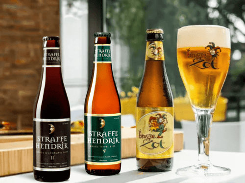 Copa y botellas de cervezas belgas complejas y aromáticas, con notas de frutas tropicales y especias con una textura burbujeante