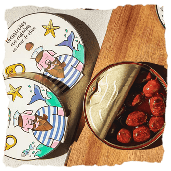 Latas de choricitos de Casa Da Avoa, hechos de forma artesanal con ingredientes de alta calidad para un sabor delicioso.