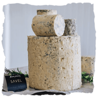 ¿Cómo elaboran el queso de vaca Savel de Airas Moniz?