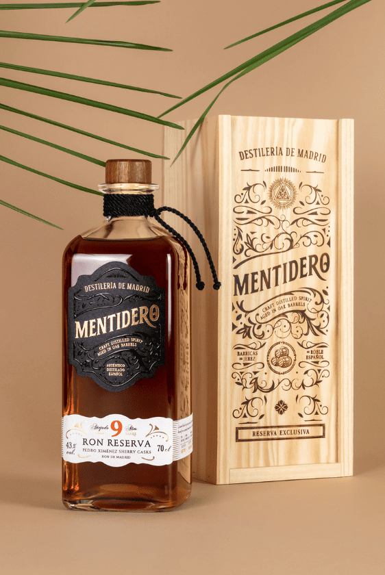 Ron mentidero Reserva 9 años en caja regalo de Destilería de Madrid, 1 botella de 70 cl